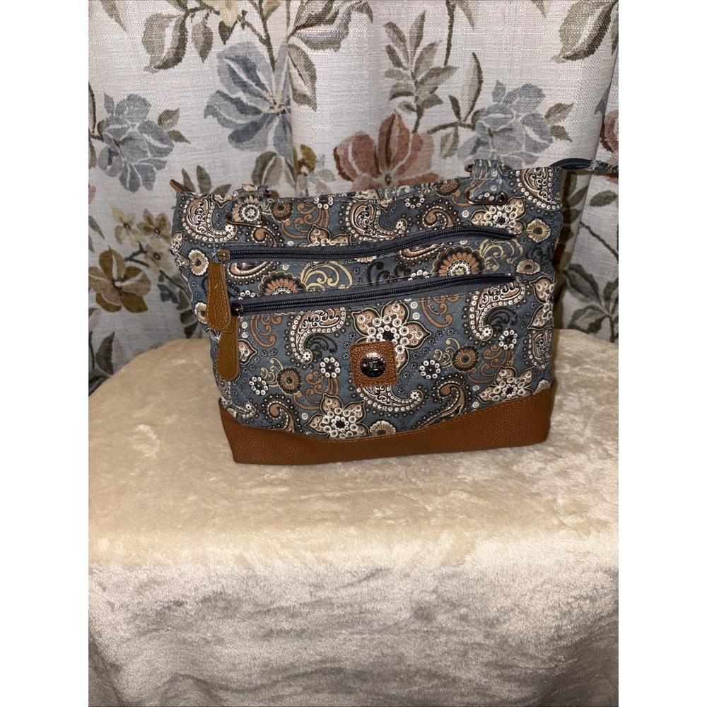 Purse by Stone Mountain Quilted Paisley Fabric Shoulder Bag Pockets Lightweight